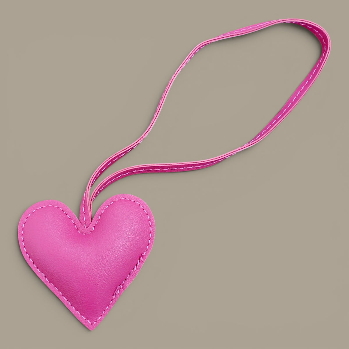 KIU Cute Heart Bag Charm