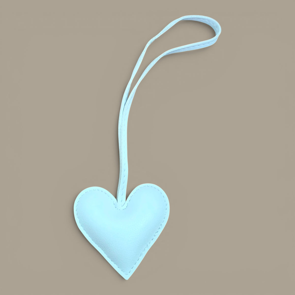 KIU Cute Heart Bag Charm