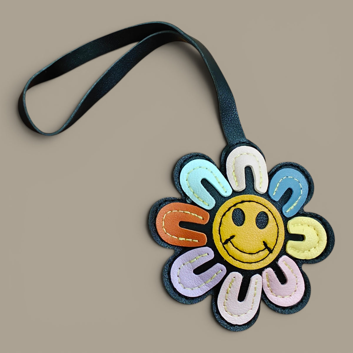 KIU Happy Flower Bag Charm