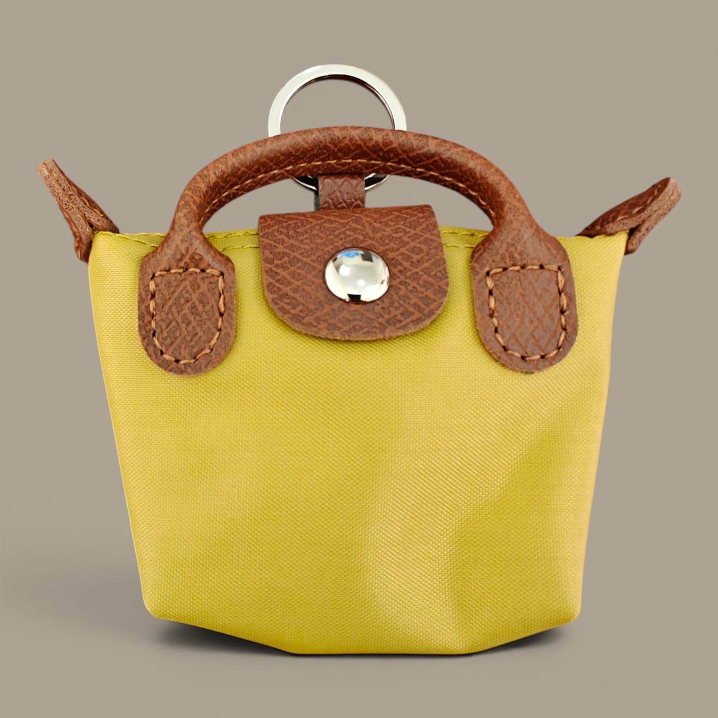 KIU Luxury Vanity Pouch Bag Charm