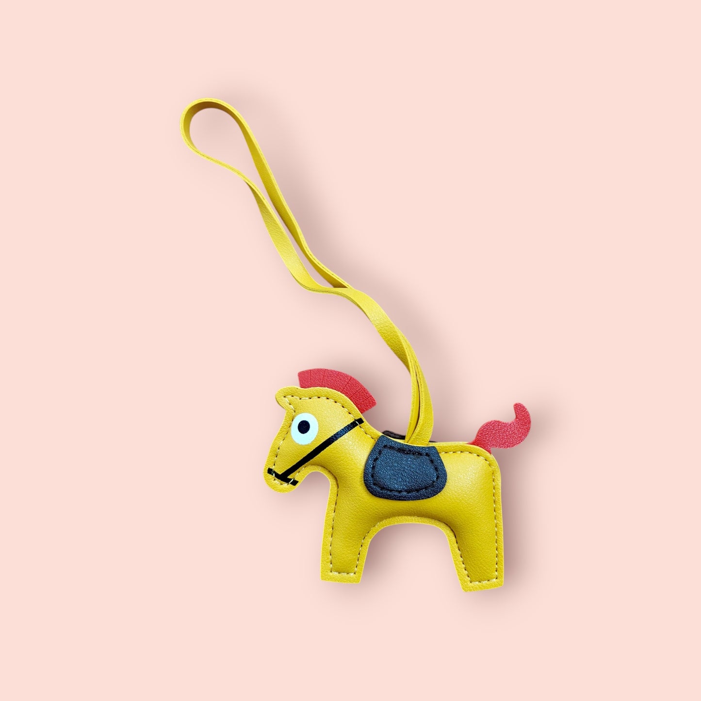 KIU Queen's Horse Bag Charm